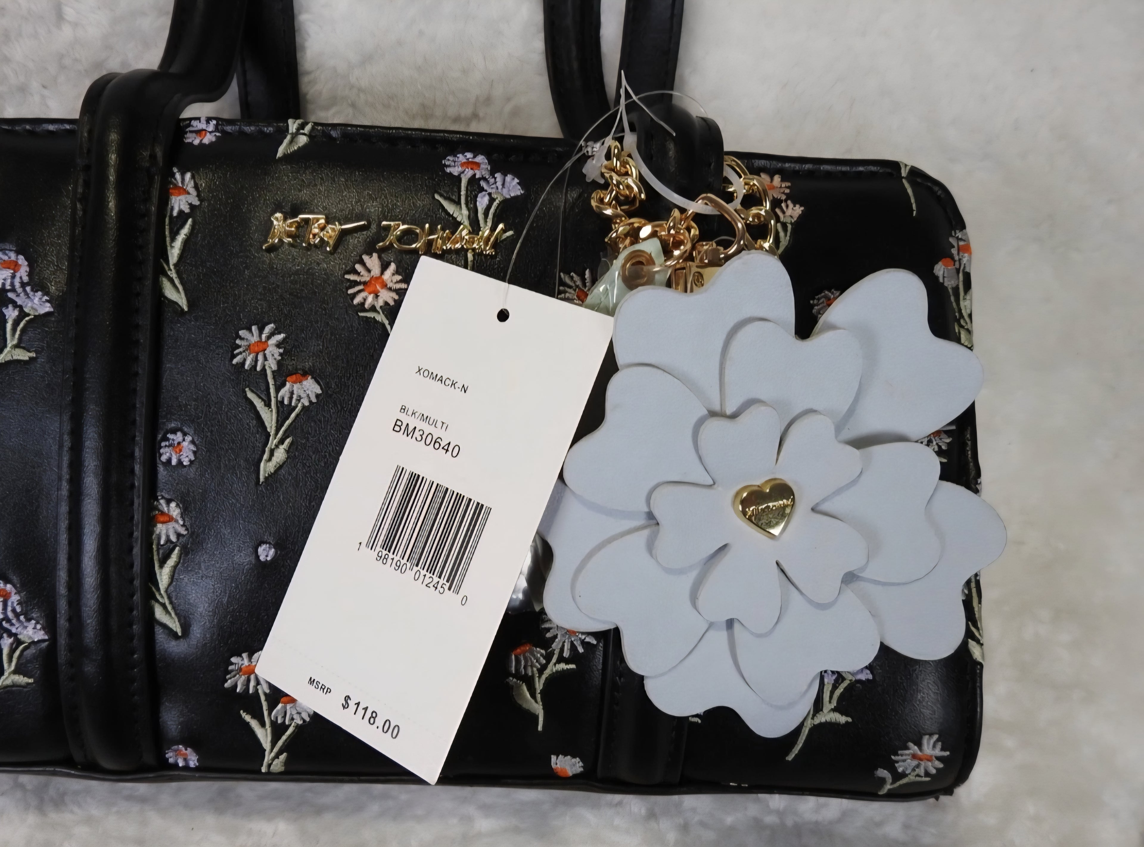 Betsey Johnson xomack-n