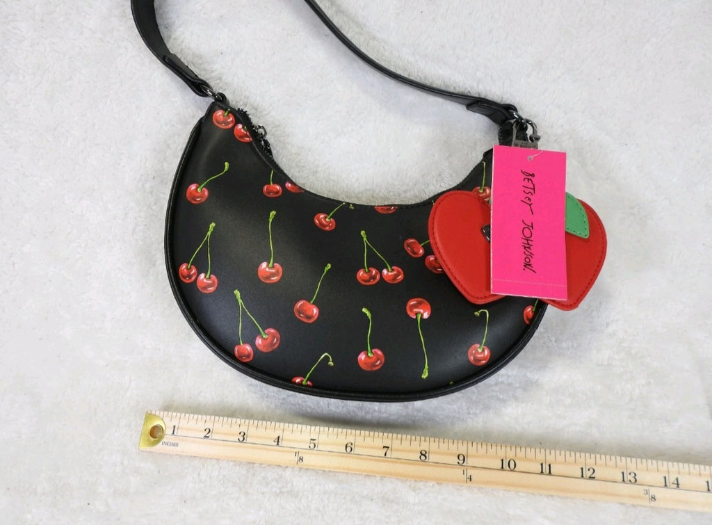 Betsey Johnson xonorthy